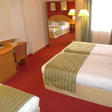 International & Terminus Hotel
