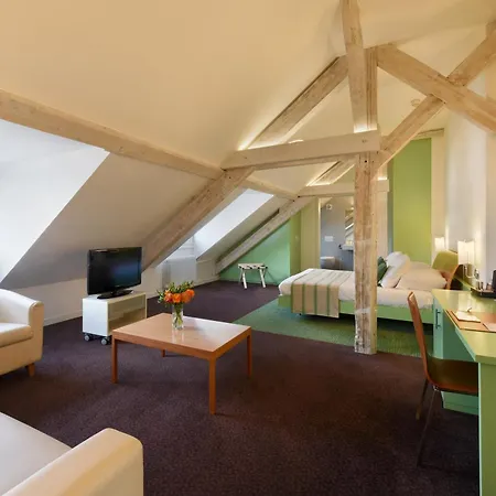 International & Terminus Hotel 3*