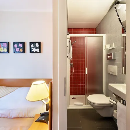 International & Terminus Hotel
